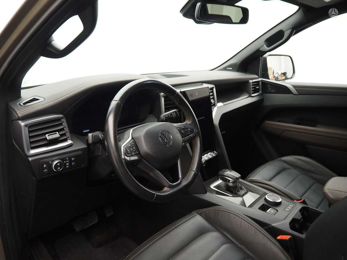 Volkswagen Amarok - 10