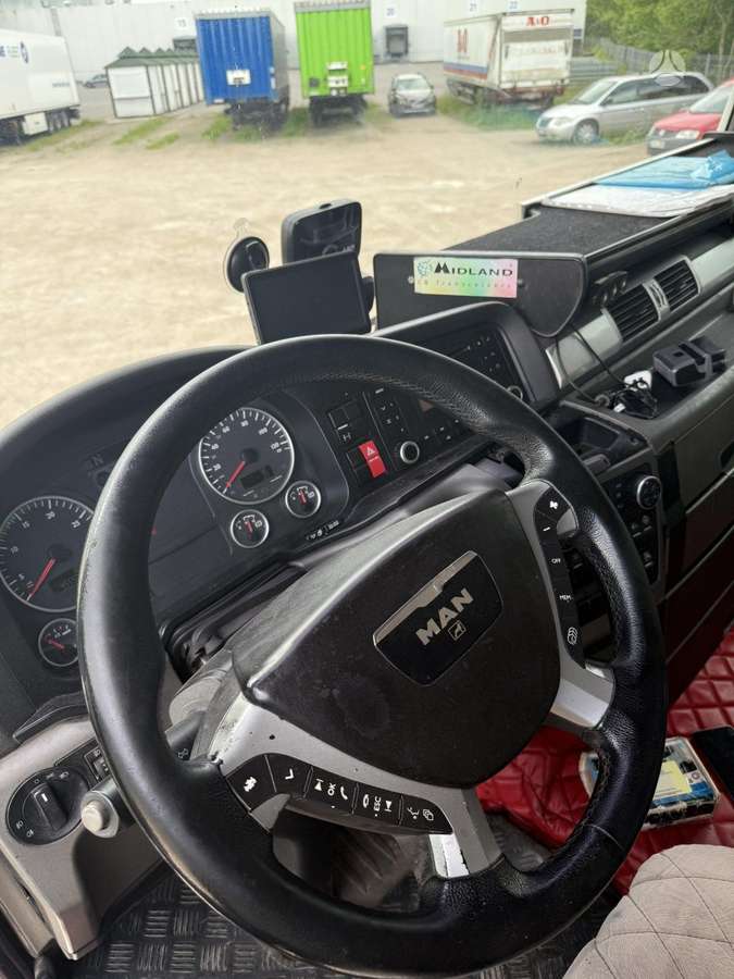 MAN TGX 18.440, double sleeper