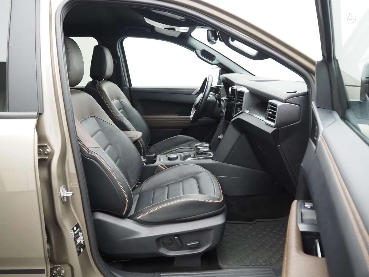 Volkswagen Amarok - 12