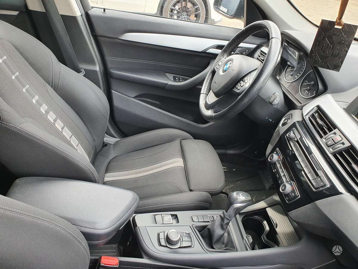 BMW X1, 2.0 l., Внедорожник / Кроссовер