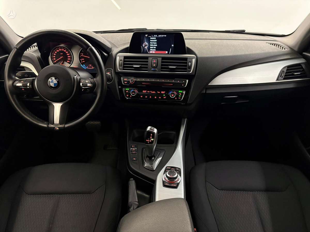 BMW 120, 2.0 l., hatchback