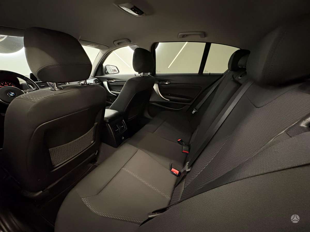 BMW 120, 2.0 l., hatchback