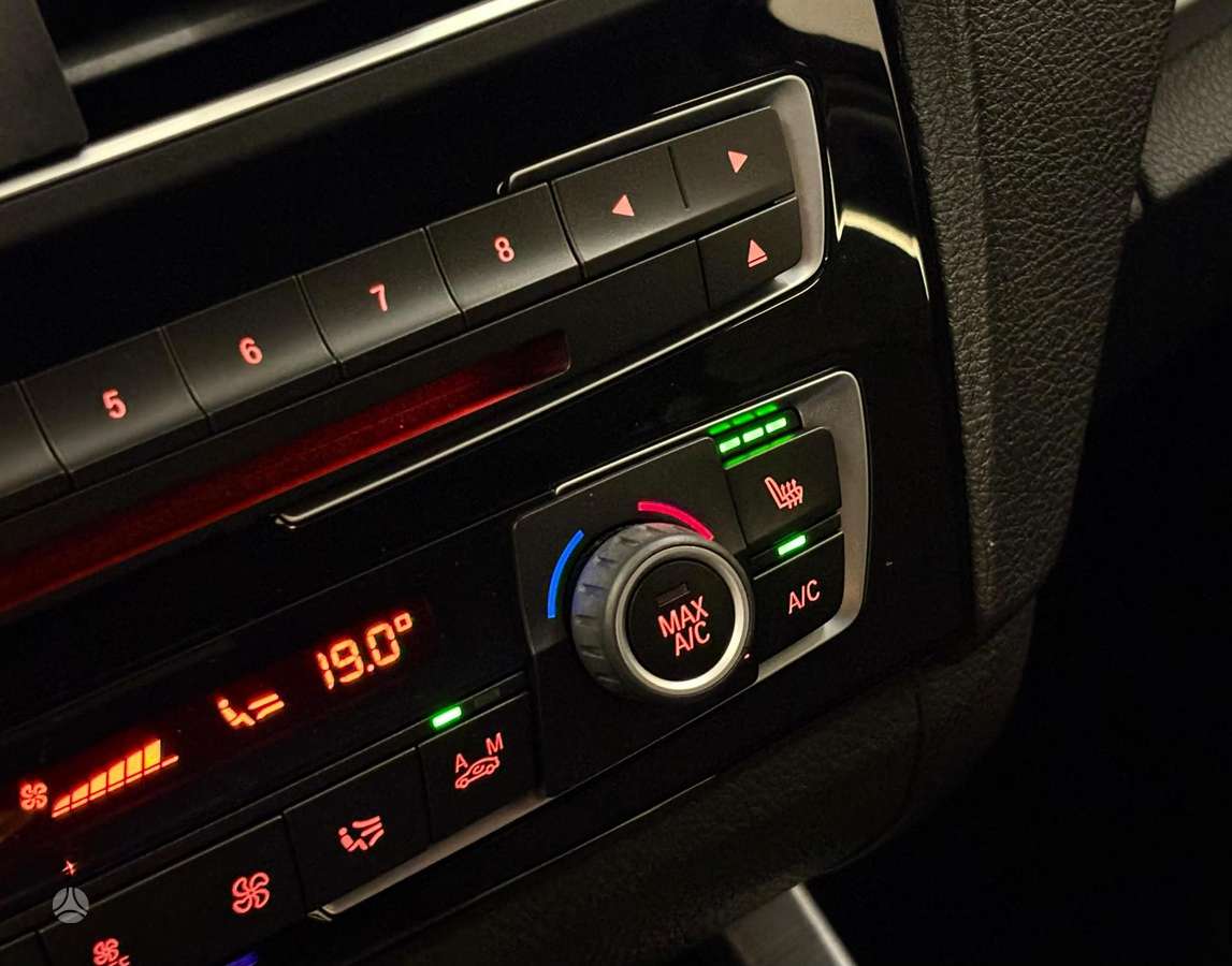 BMW 120, 2.0 l., hatchback