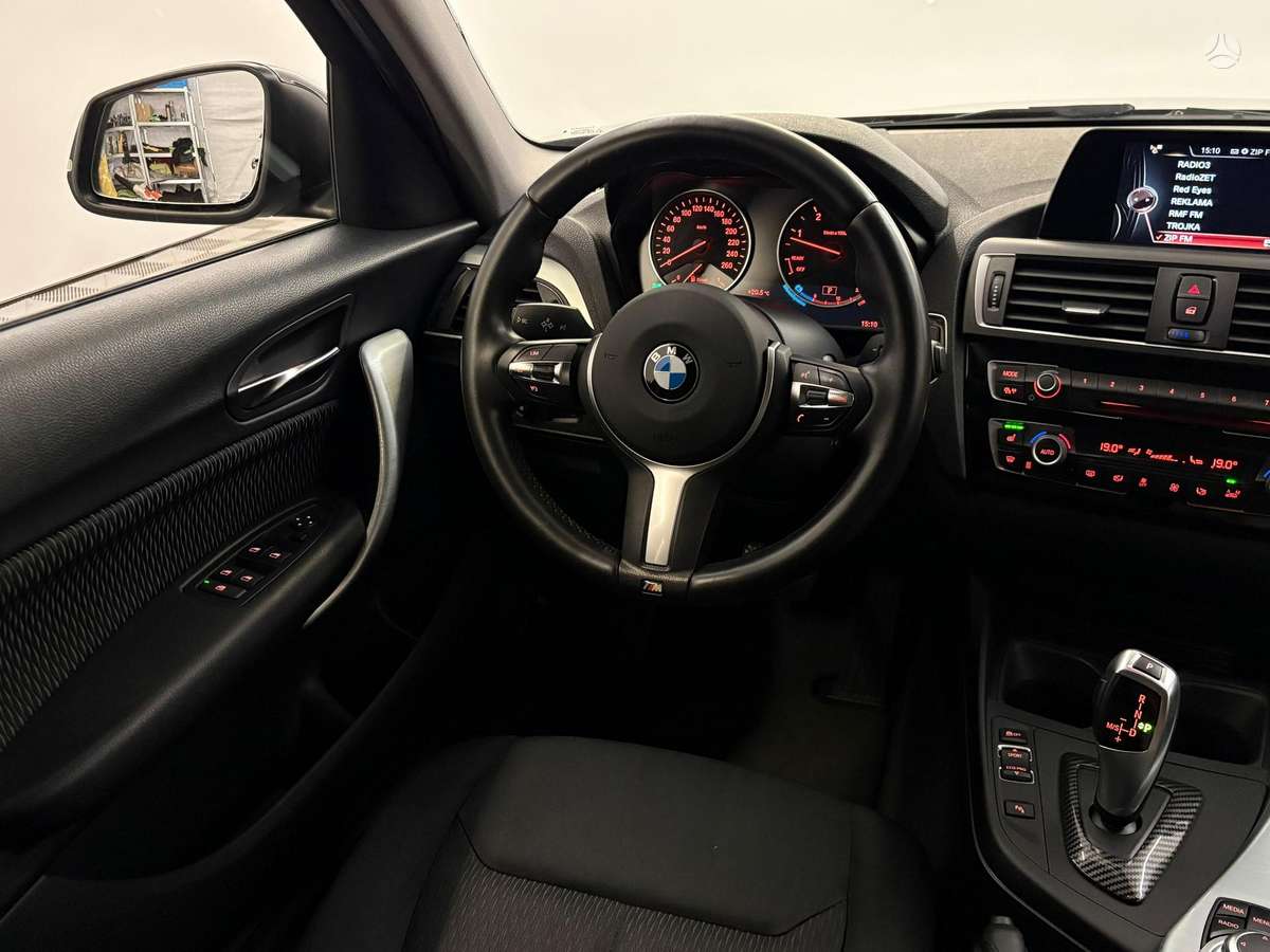 BMW 120, 2.0 l., hatchback