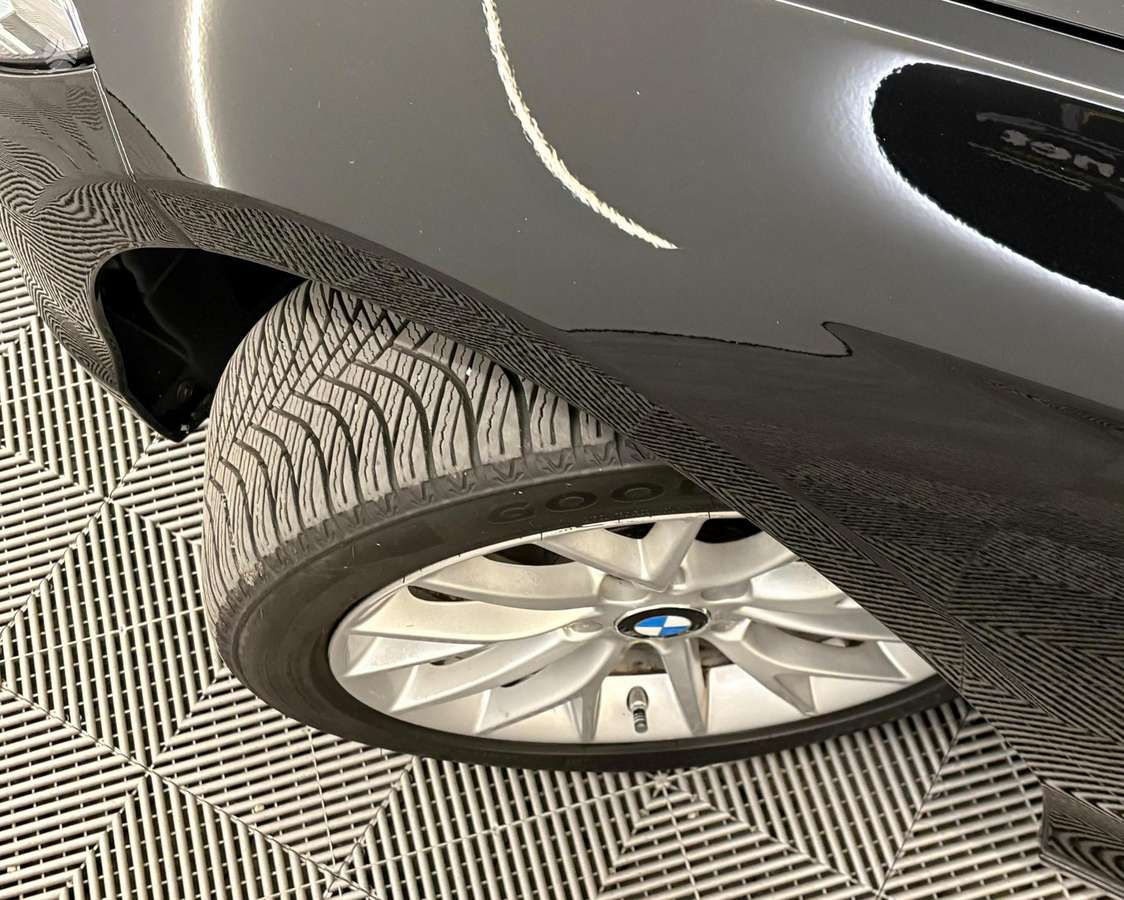 BMW 120, 2.0 l., hatchback