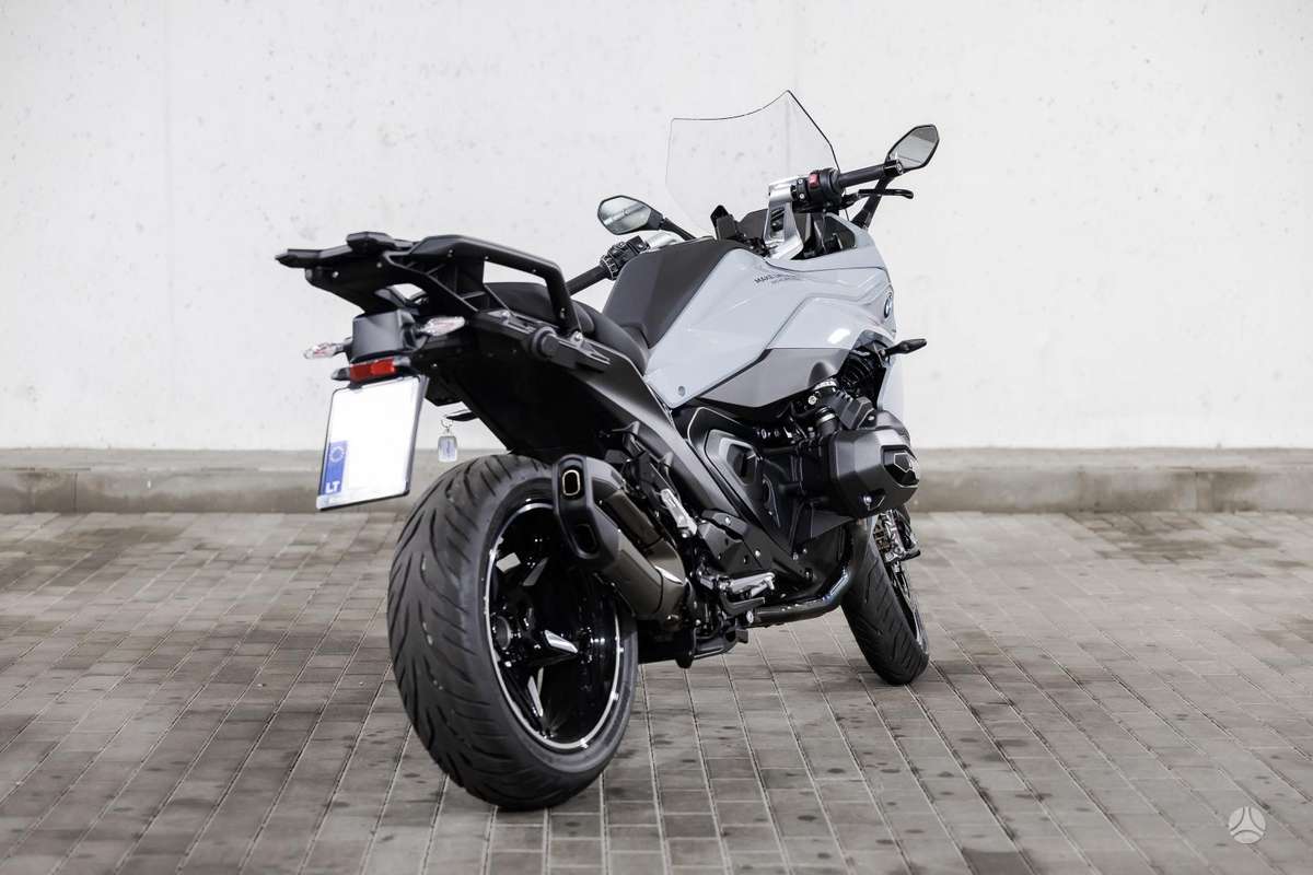 BMW R 1300 RS 1300cc, superbikes