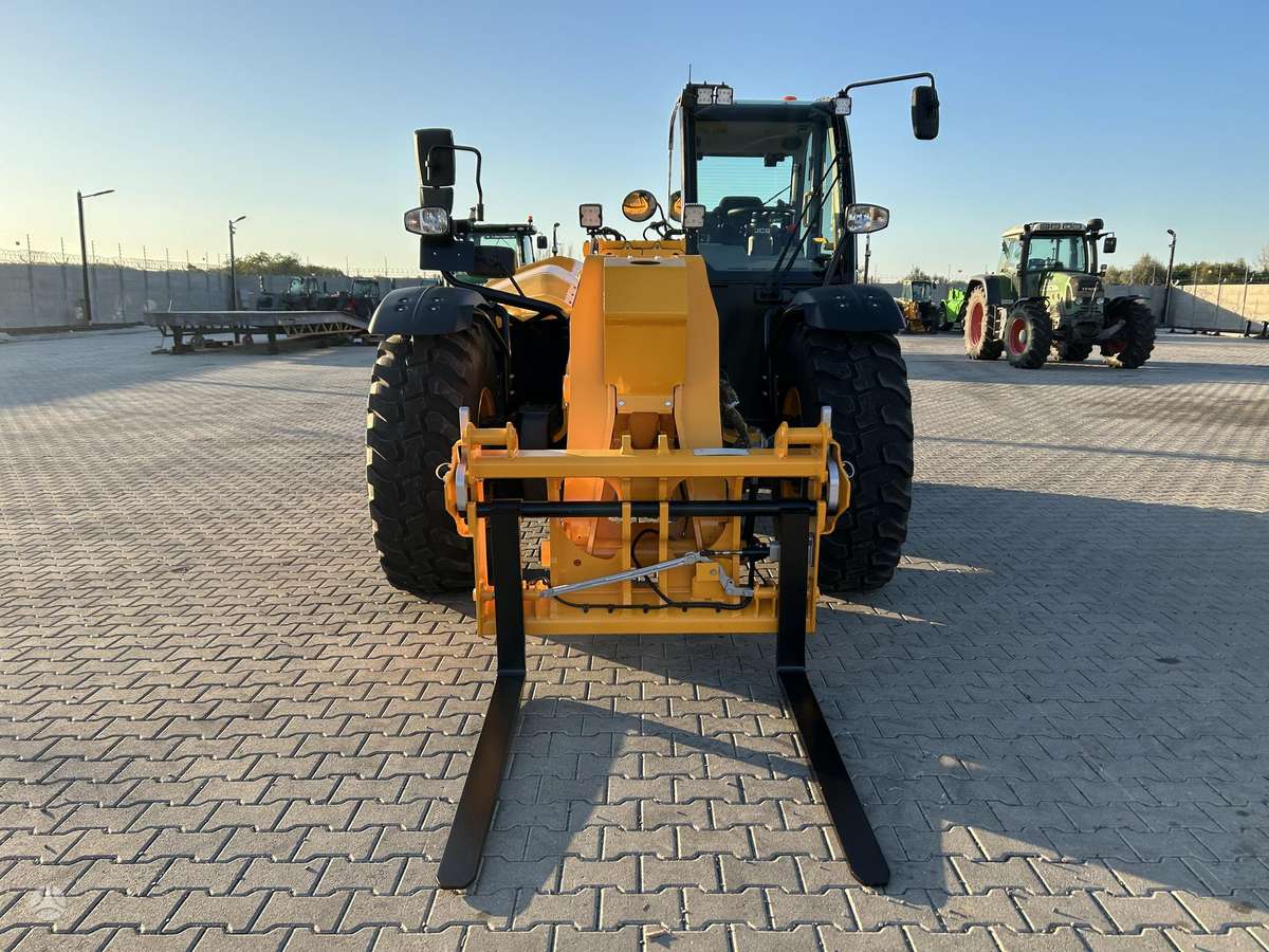 JCB 560-80 Agri Xtra, самоходные погрузчики