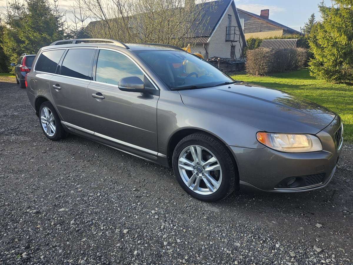 Volvo V70, 2.0 l., universalas