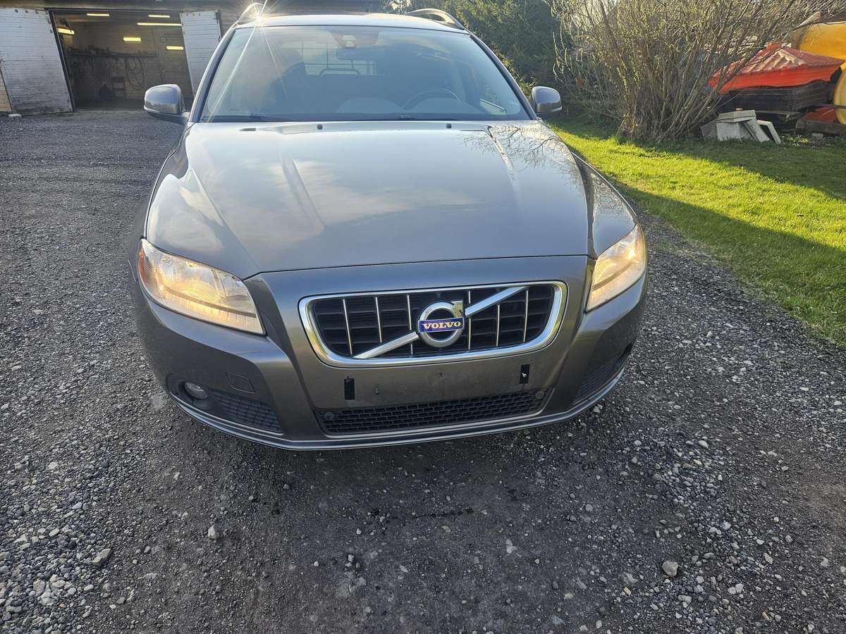 Volvo V70, 2.0 l., universalas