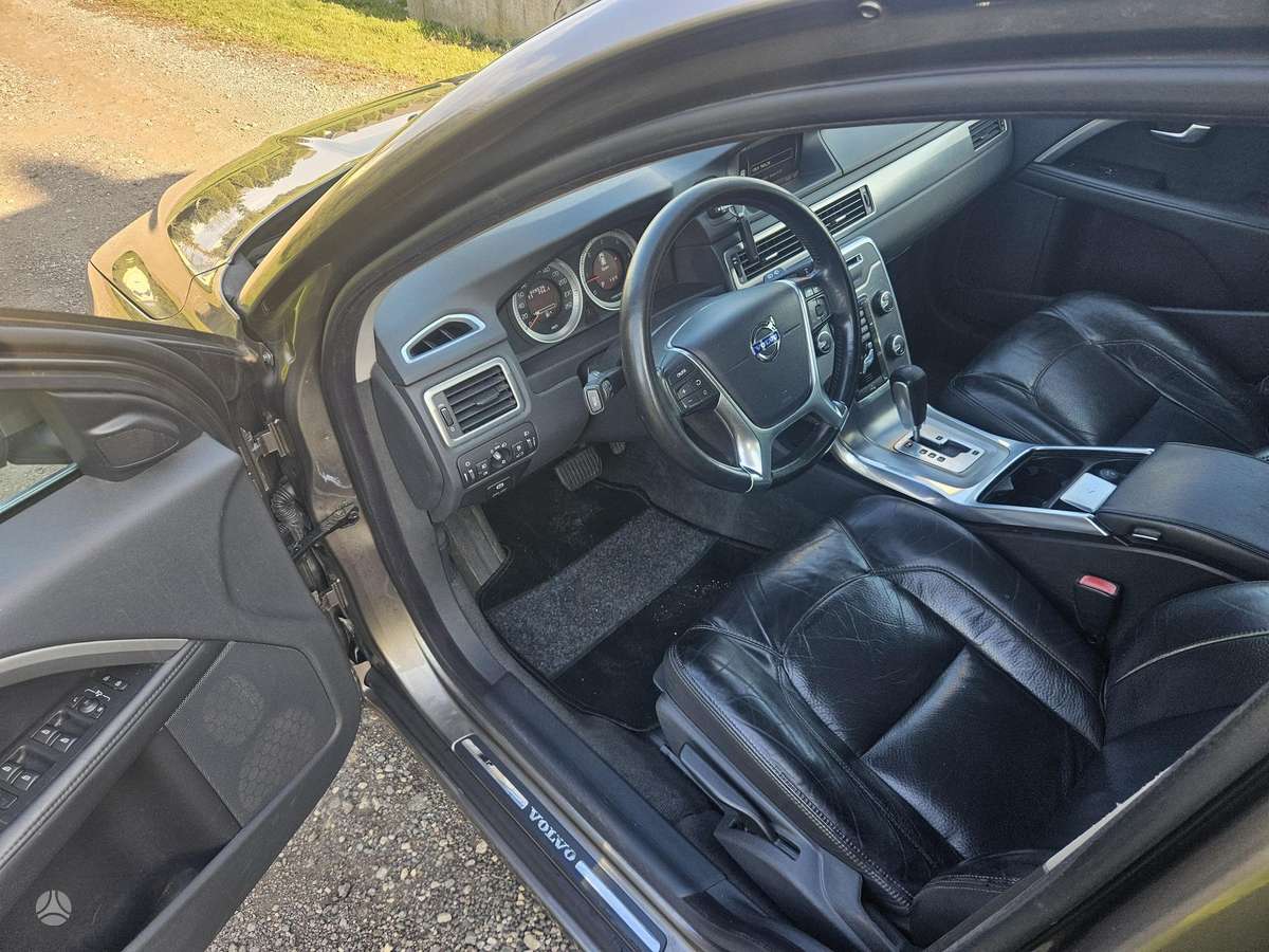 Volvo V70, 2.0 l., Универсал