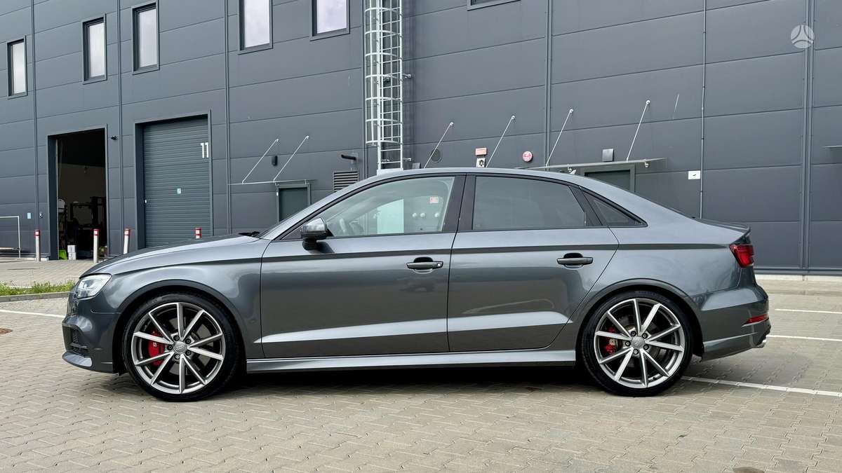 Audi S3, 2.0 l., Седан