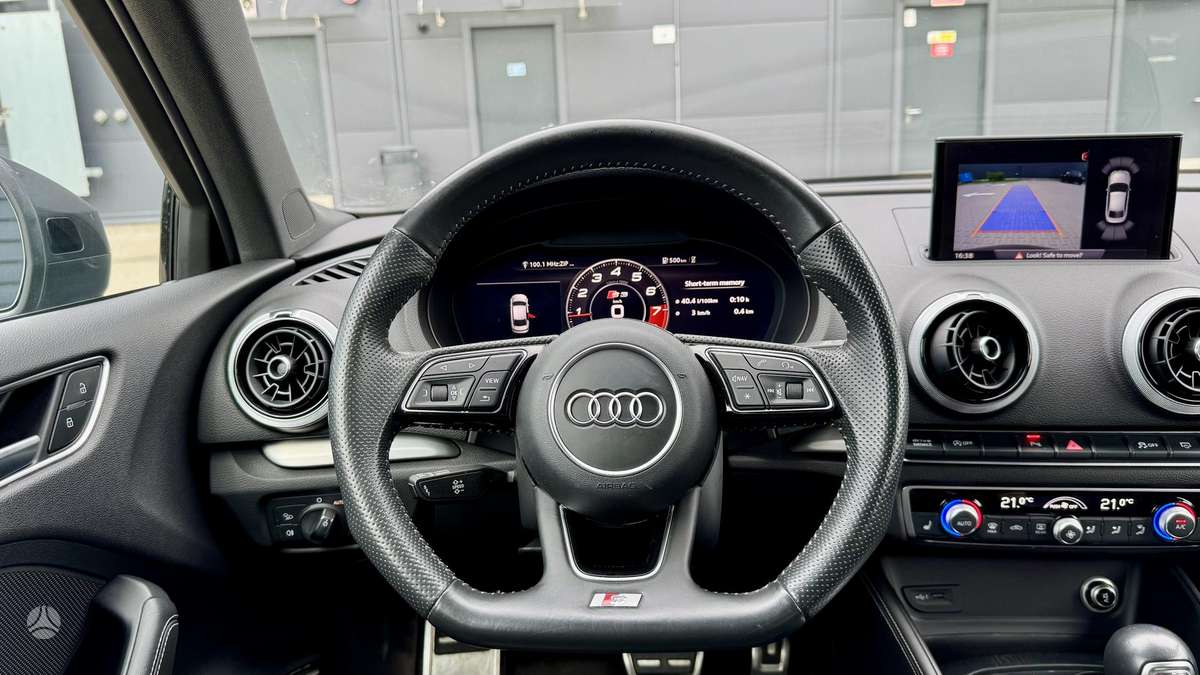 Audi S3, 2.0 l., Седан