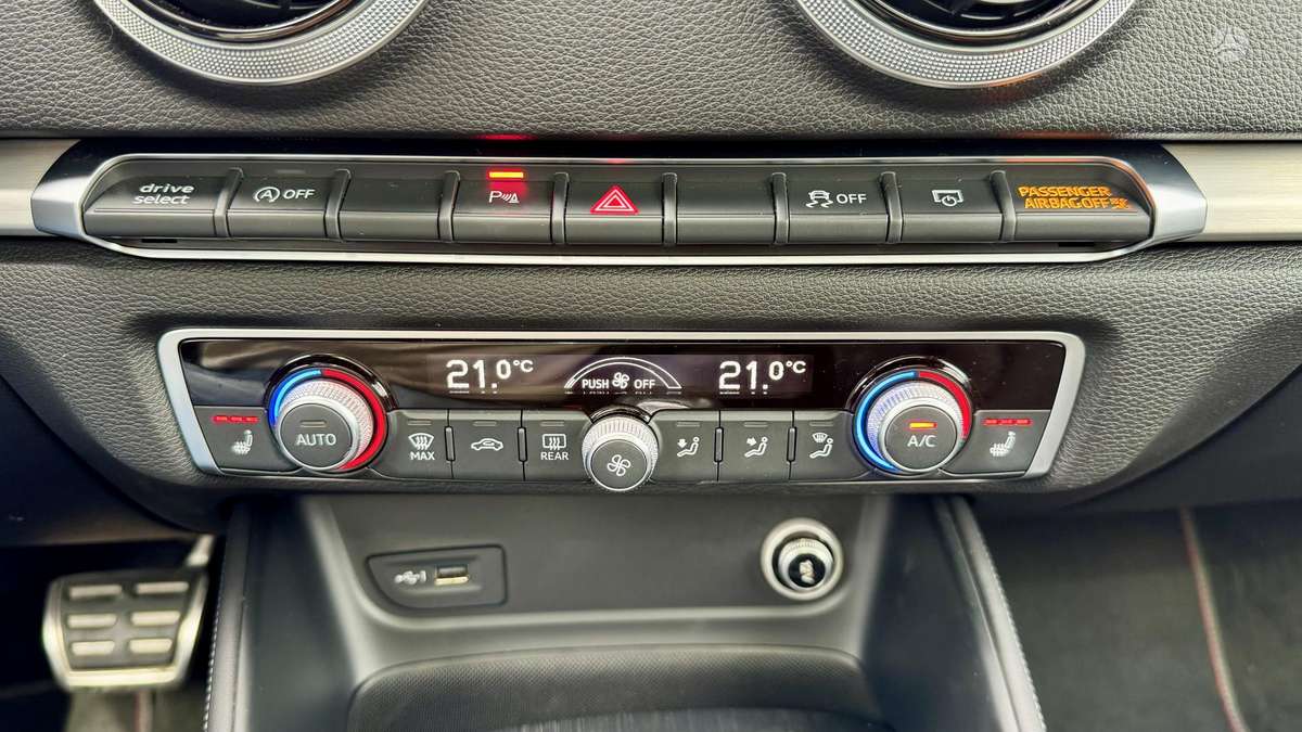Audi S3, 2.0 l., Седан