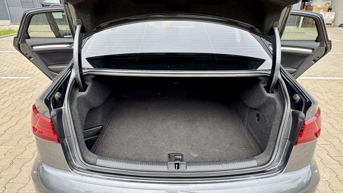 Audi S3, 2.0 l., Седан
