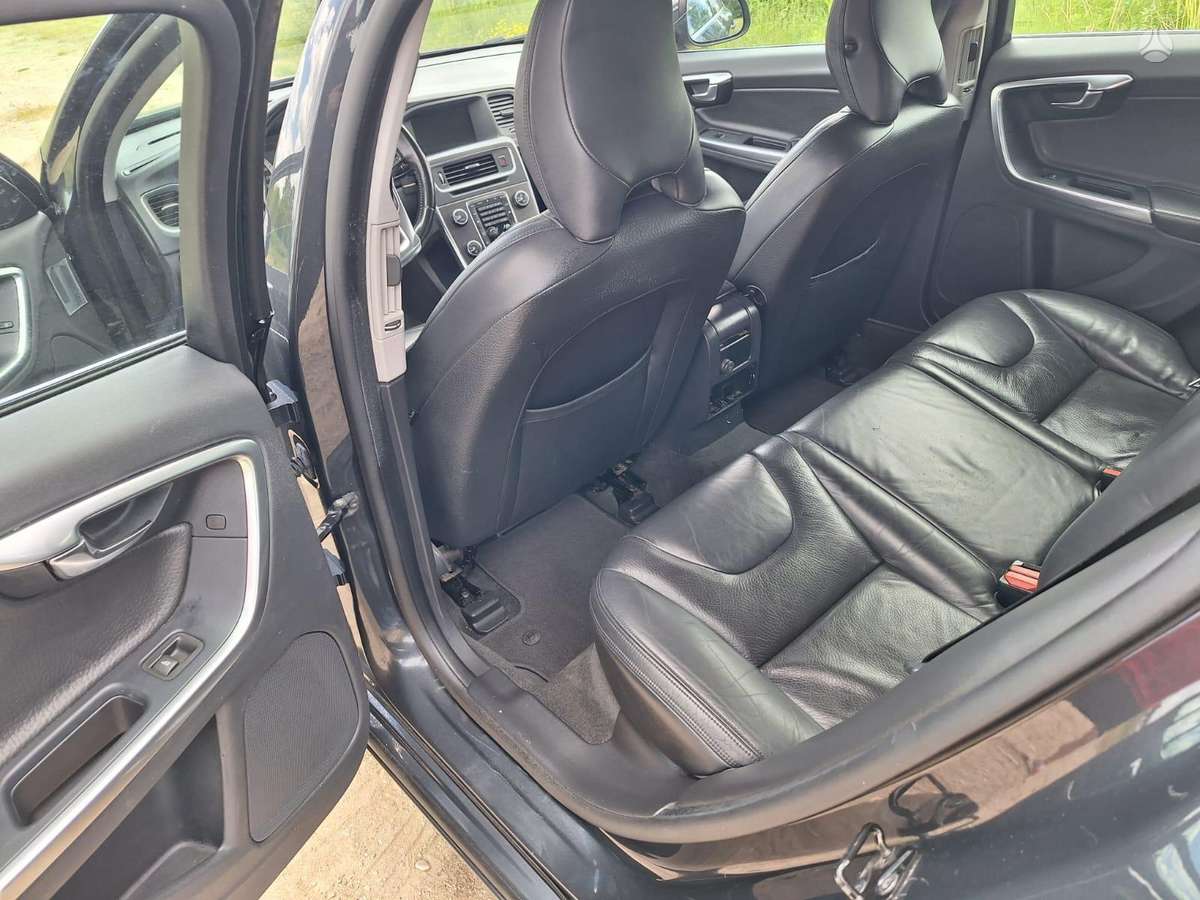 Volvo V60, 2.0 l., Универсал