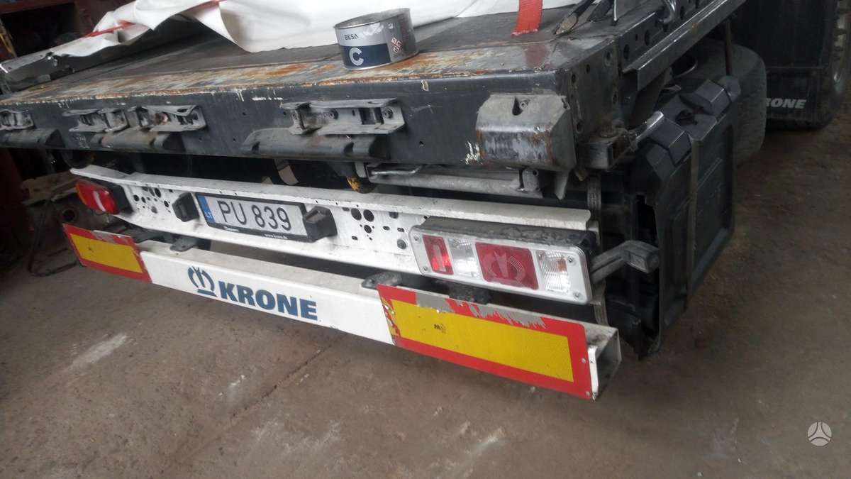 Krone, flatbed