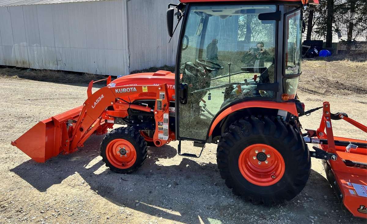 Kubota B35T, тракторы