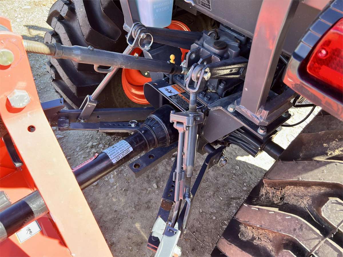 Kubota B35T, tractors