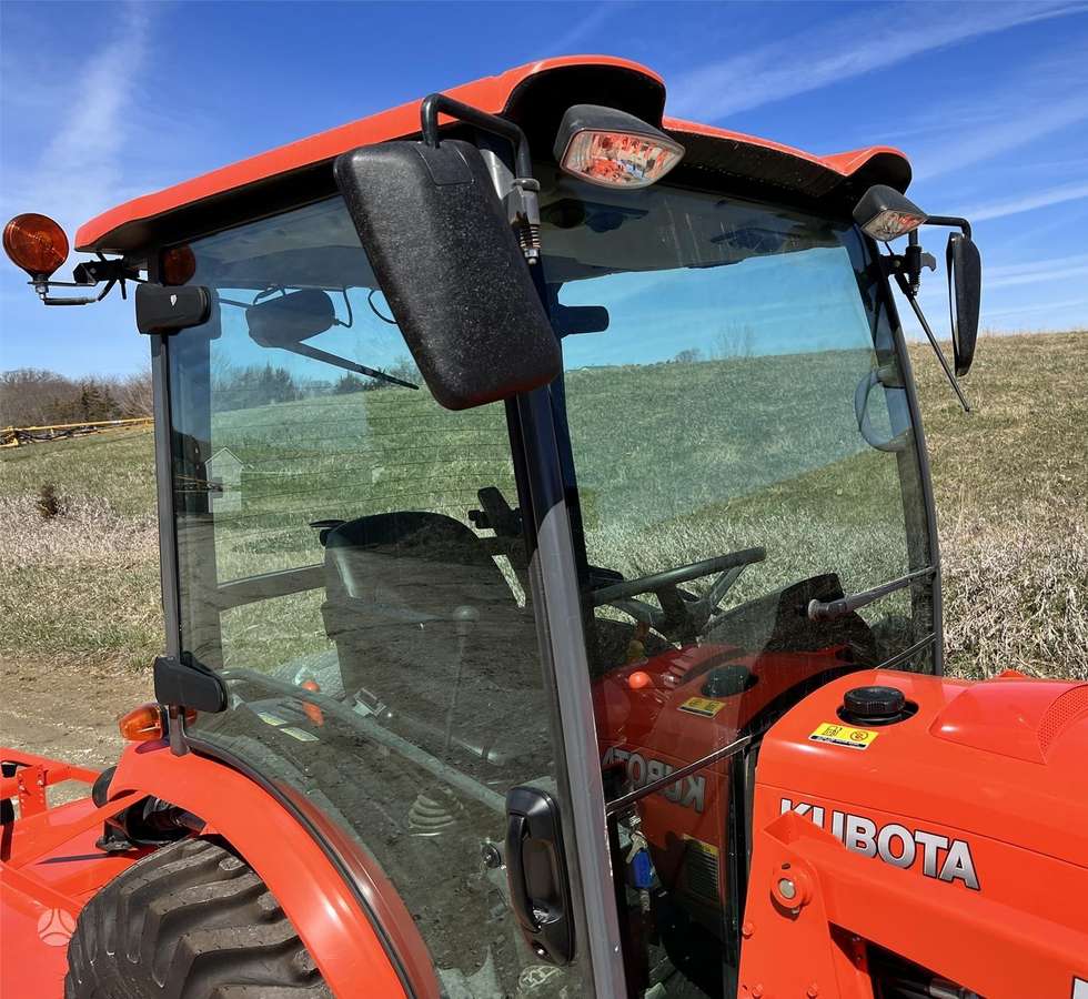 Kubota B35T, тракторы
