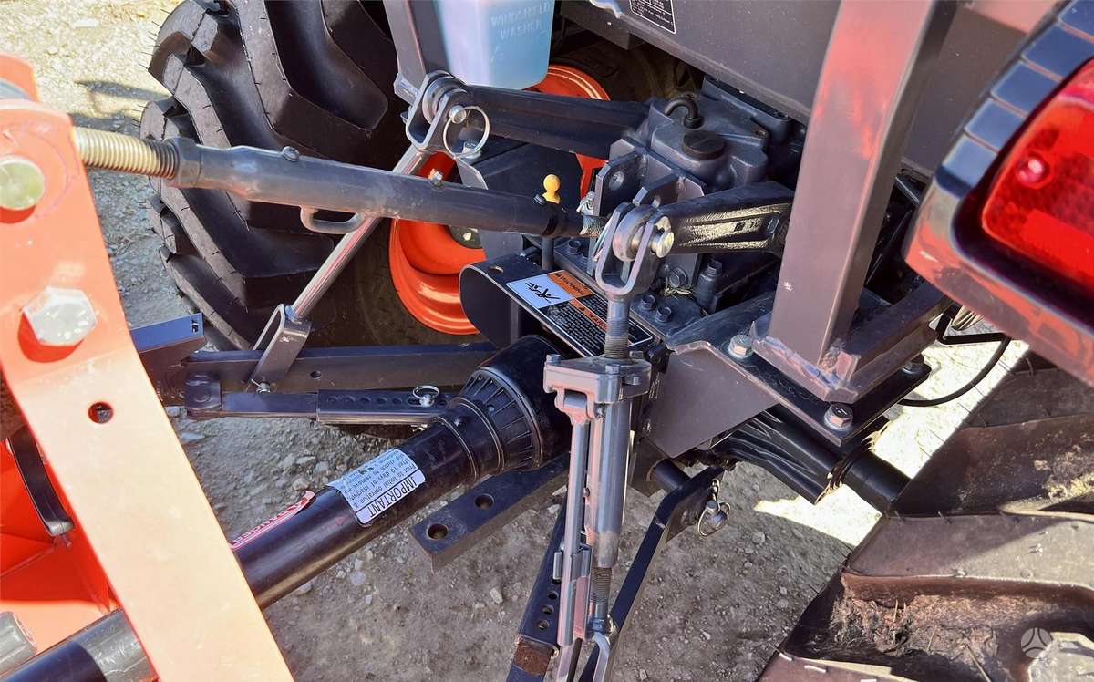 Kubota B35T, tractors