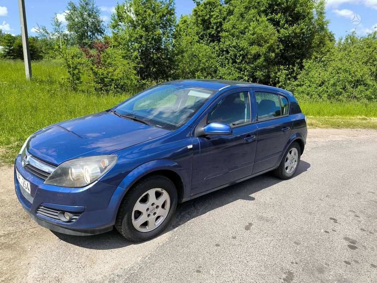 Opel Astra, 1.8 l., Хэтчбек