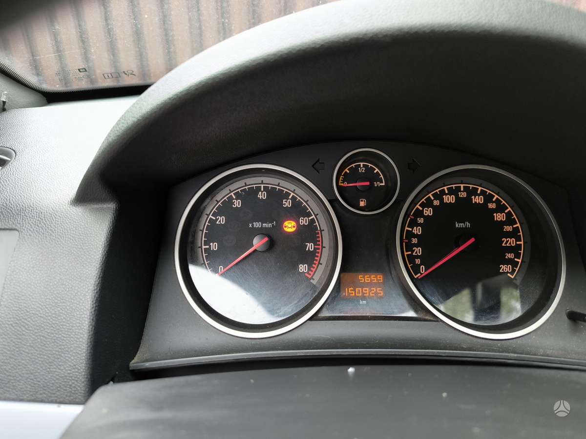 Opel Astra, 1.8 l., Хэтчбек