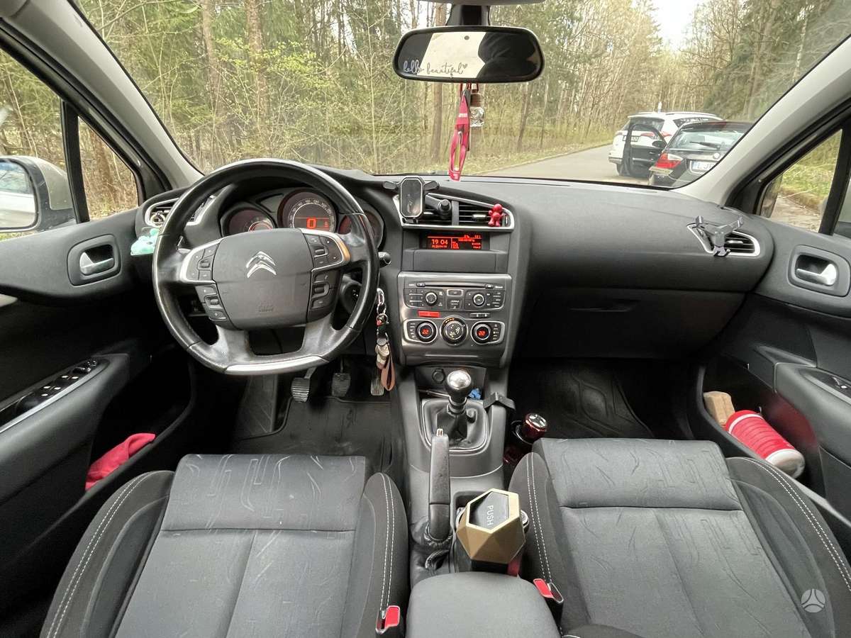Citroen C4, 1.6 l., Хэтчбек