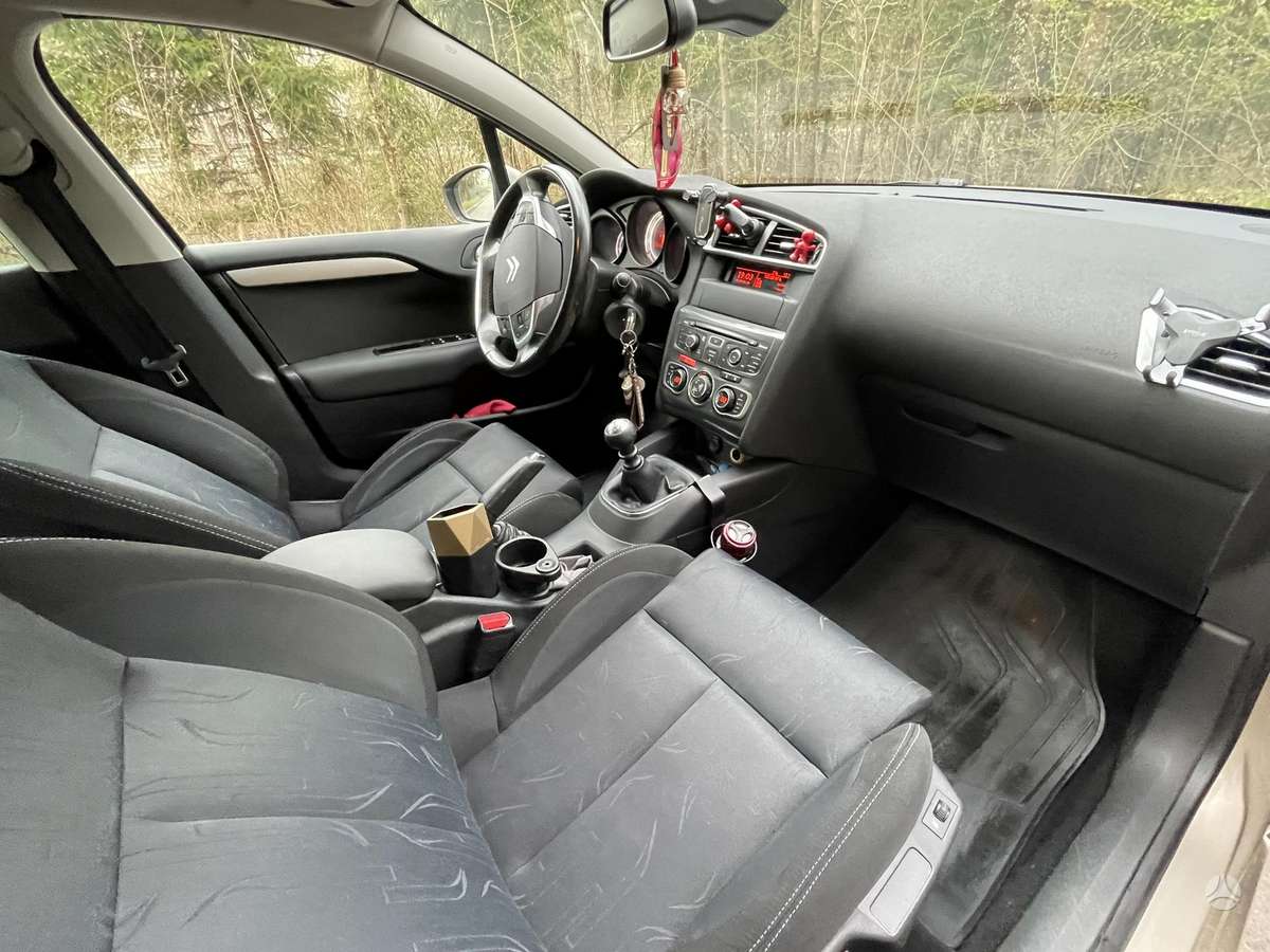 Citroen C4, 1.6 l., Хэтчбек
