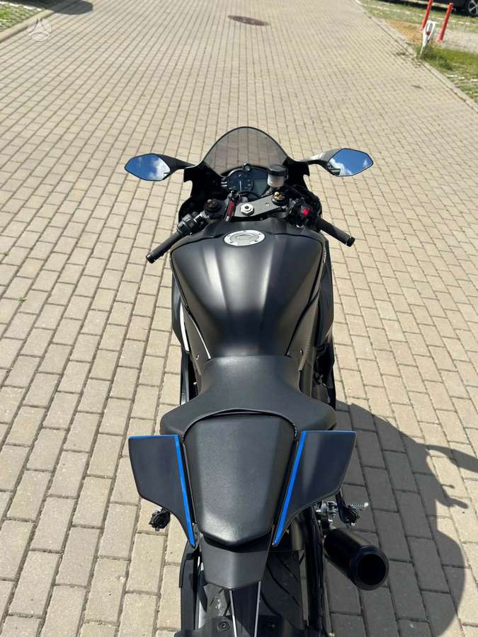 Yamaha R6 599cc, superbikes