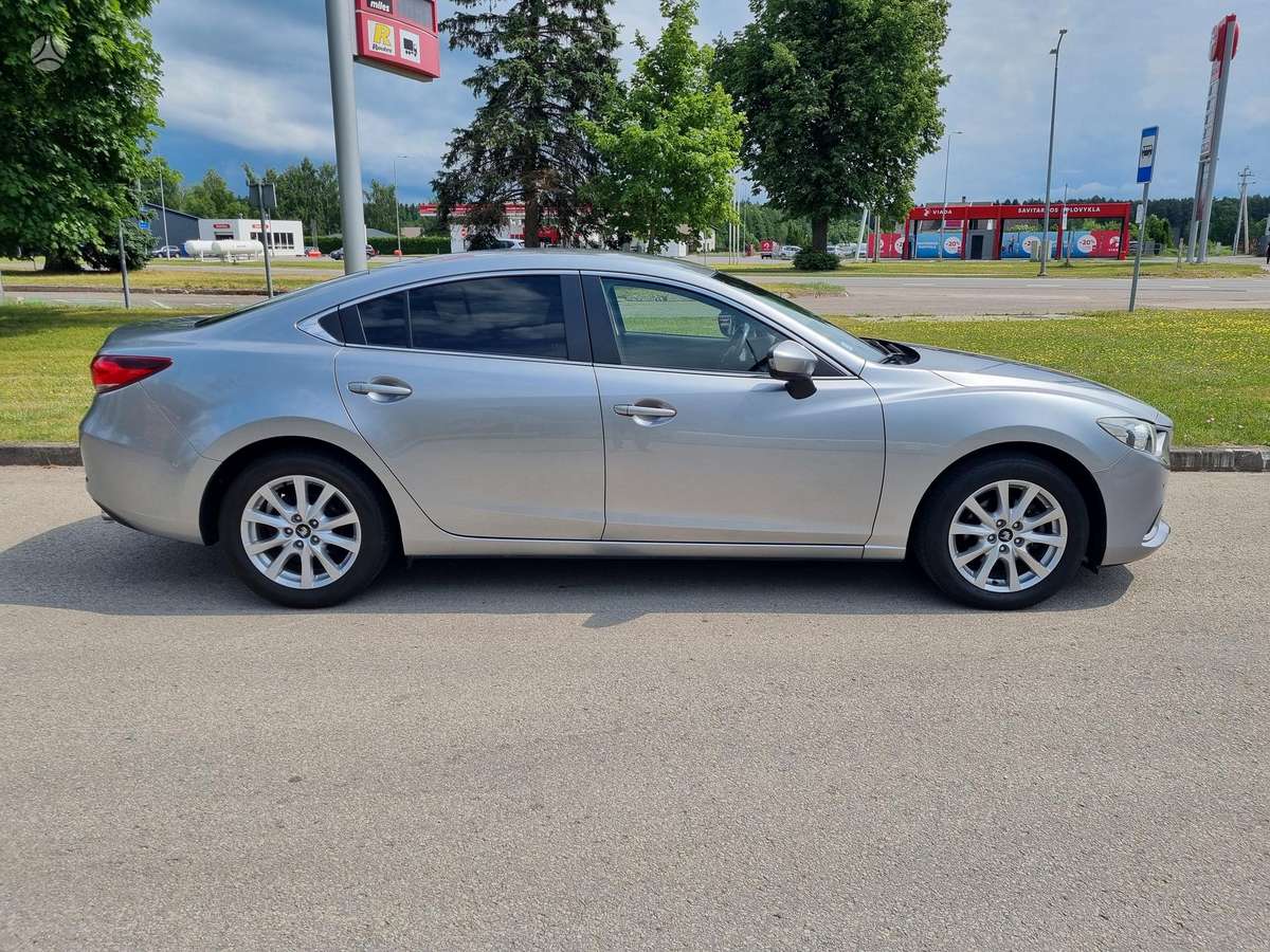 Mazda 6, 2.2 l., Седан