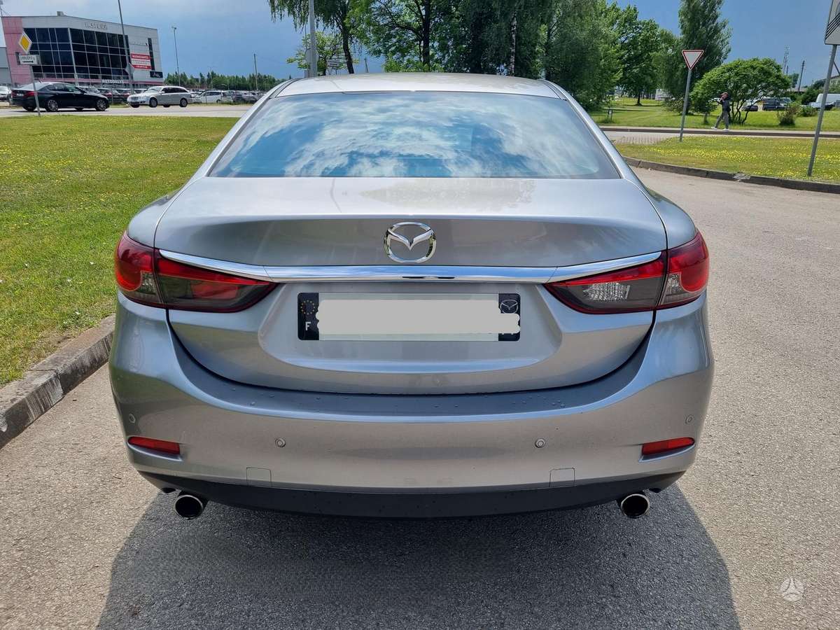 Mazda 6, 2.2 l., Седан