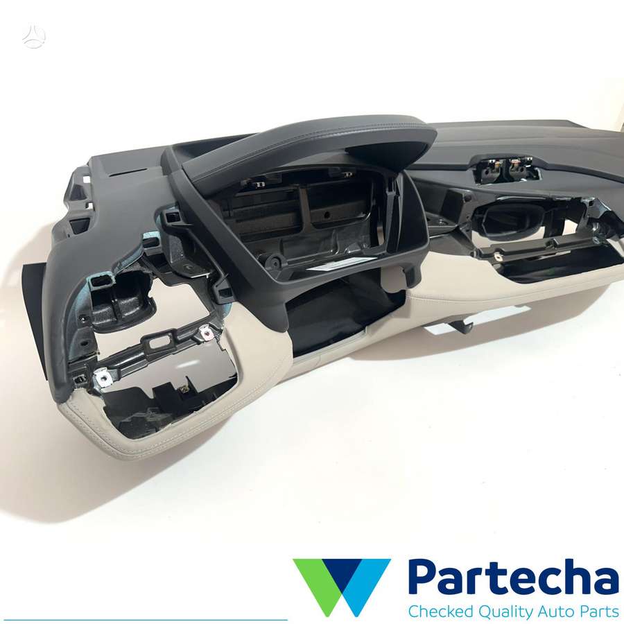 BMW i8 dashboard