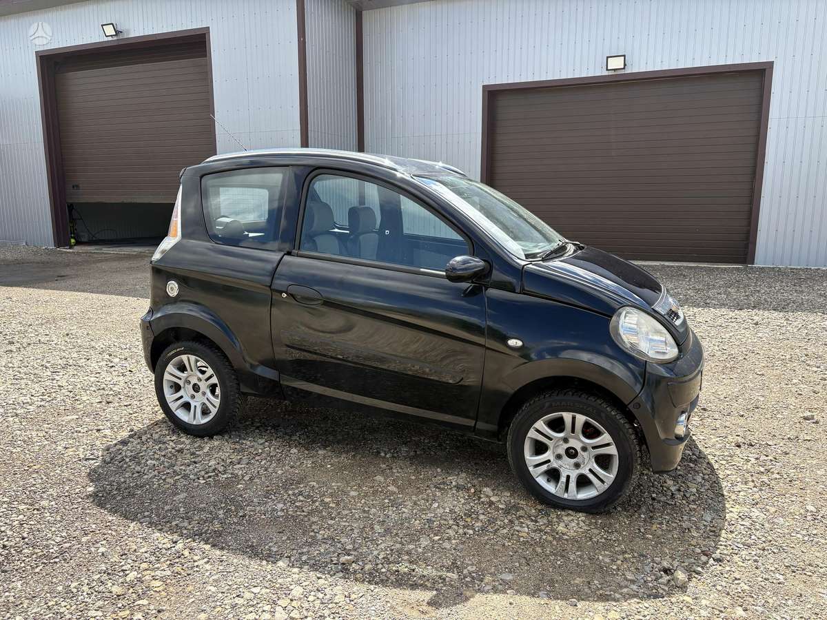 Microcar Mgo, 0.5 l., hatchback