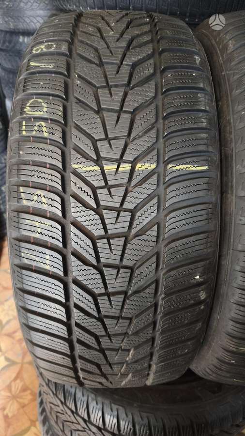 Hankook Winter icept evo3, winter 245/50 R18