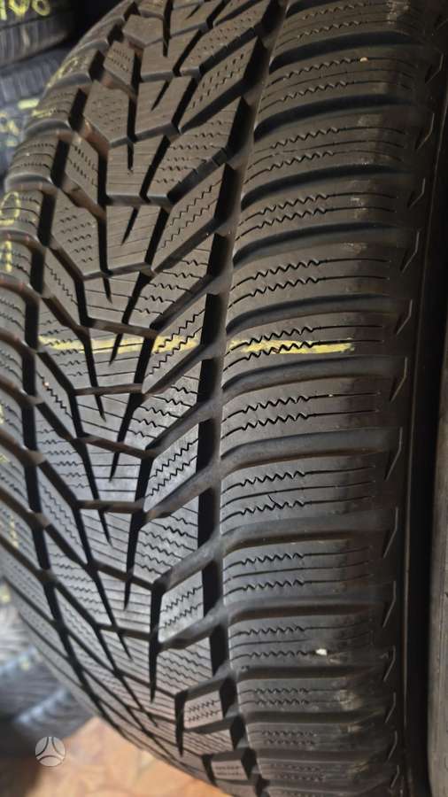 Hankook Winter icept evo3, winter 245/50 R18
