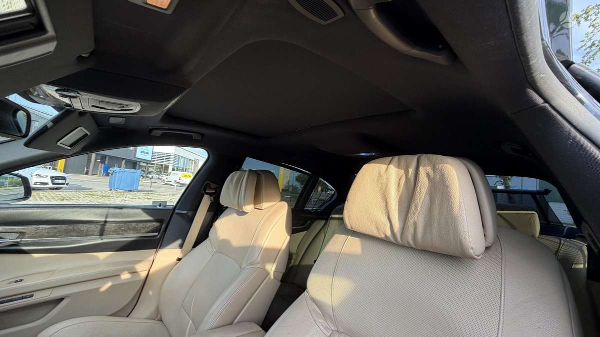 BMW 730, 3.0 l., Седан