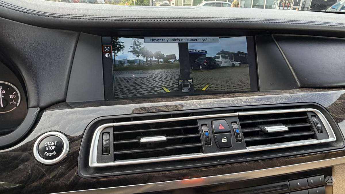 BMW 730, 3.0 l., Седан