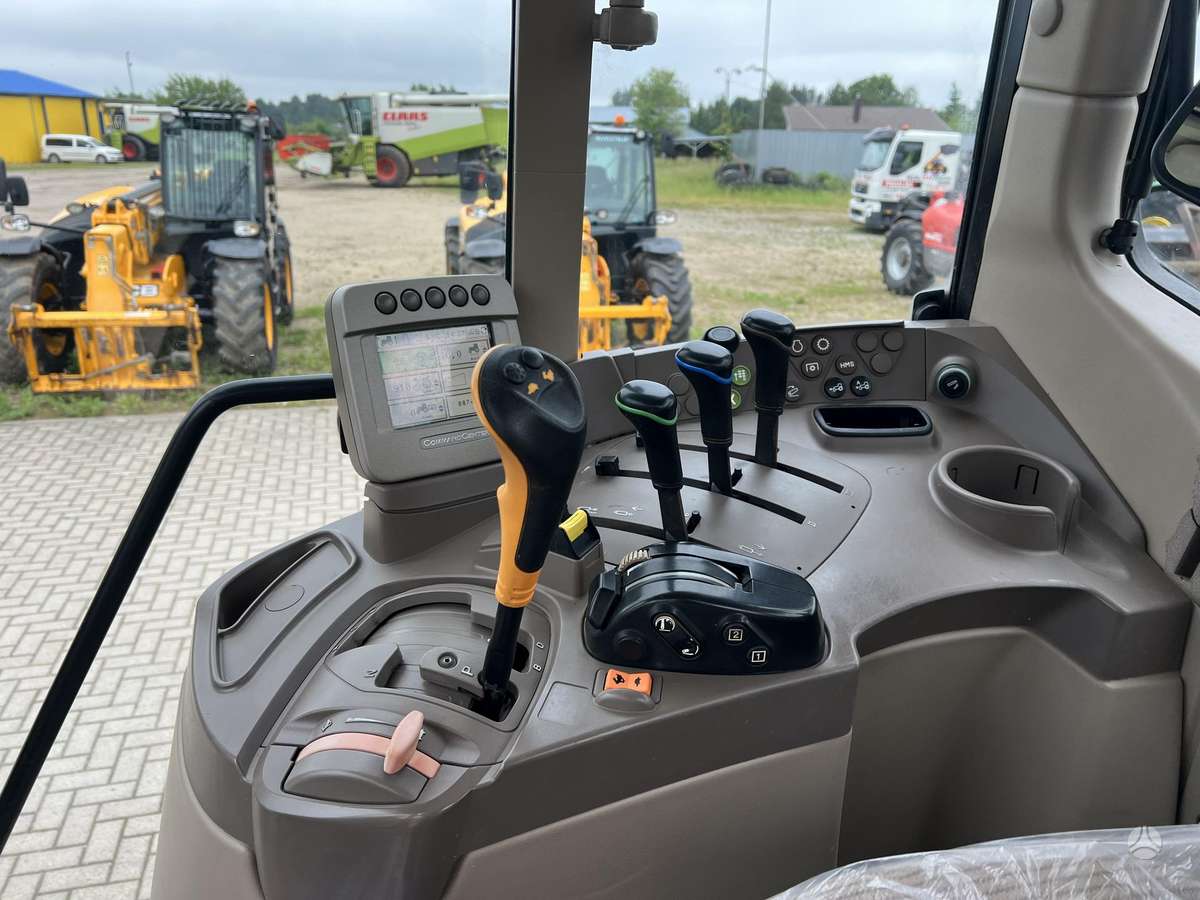 John Deere 6830 Premium, traktoriai
