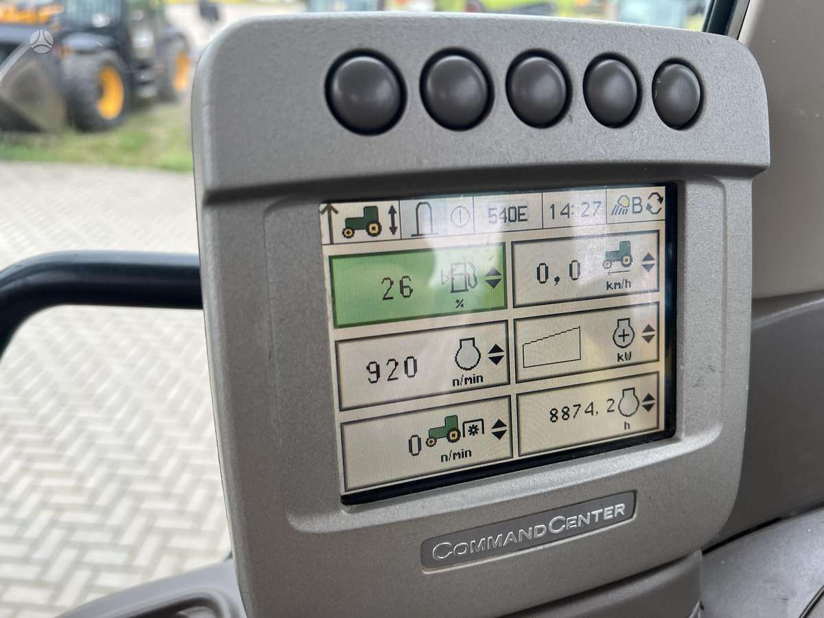 John Deere 6830 Premium, traktoriai