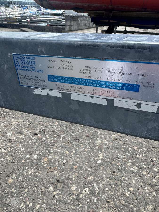 -Kita-, vandens transporto