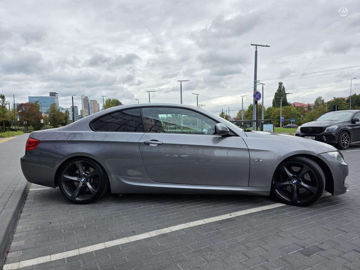 BMW 335, 3.0 l., Купе (coupe)