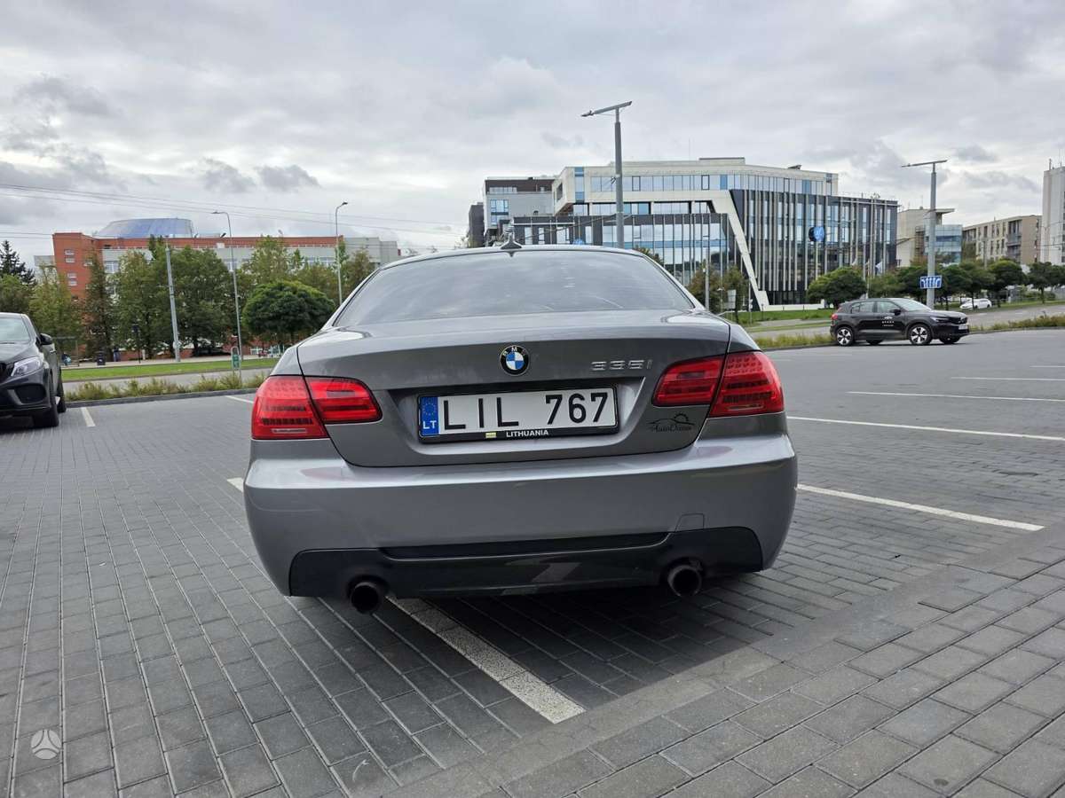 BMW 335, 3.0 l., Купе (coupe)