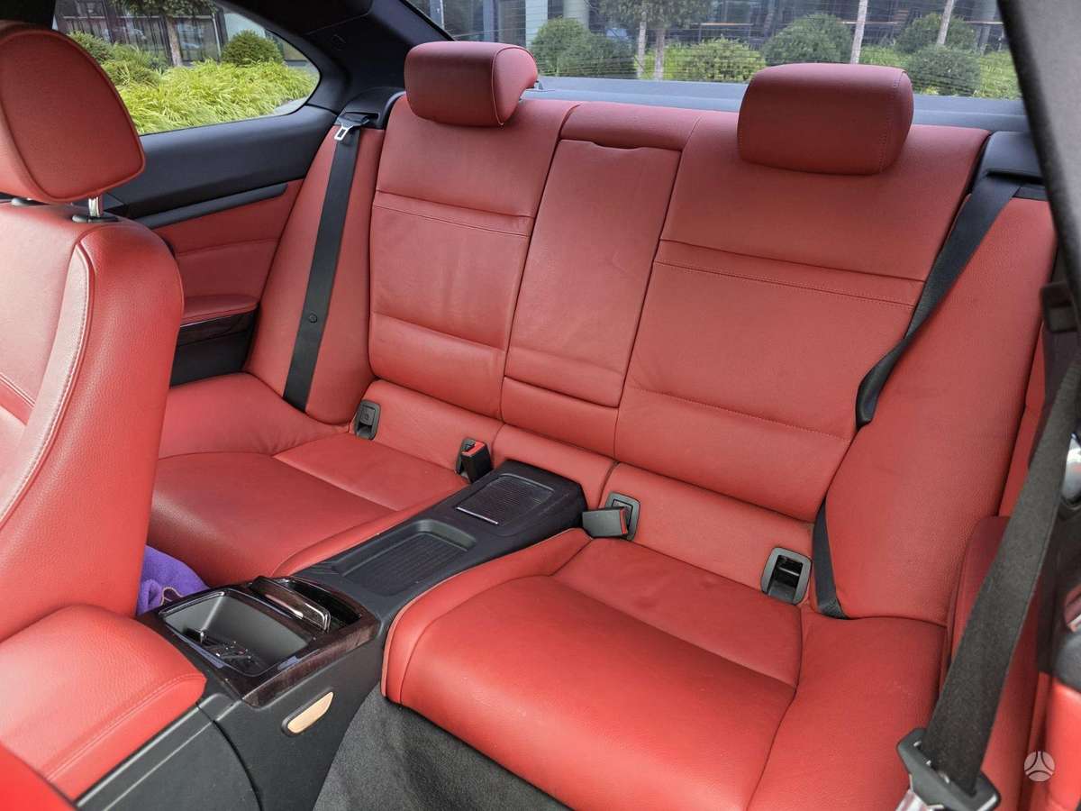 BMW 335, 3.0 l., Купе (coupe)