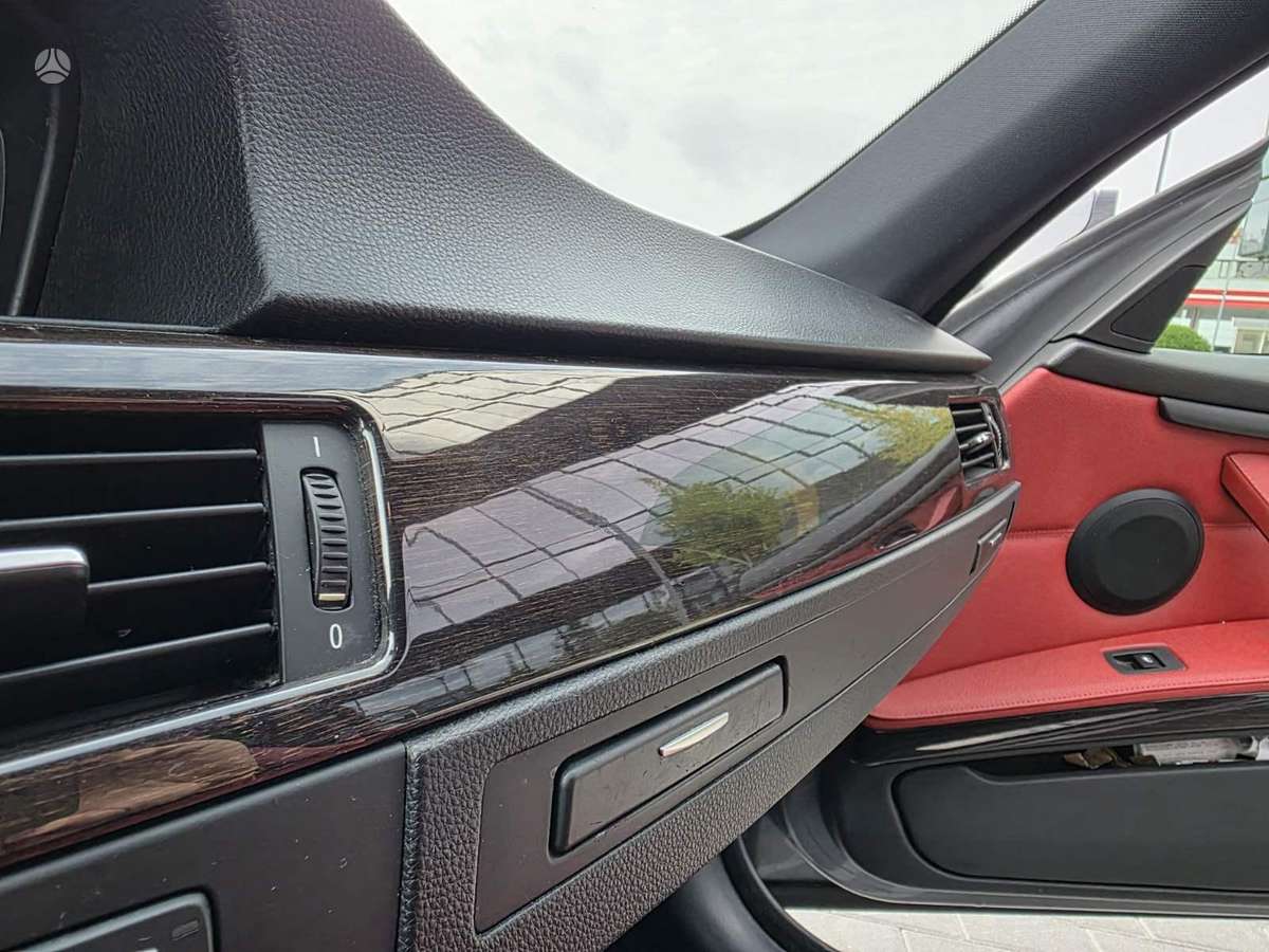 BMW 335, 3.0 l., Купе (coupe)
