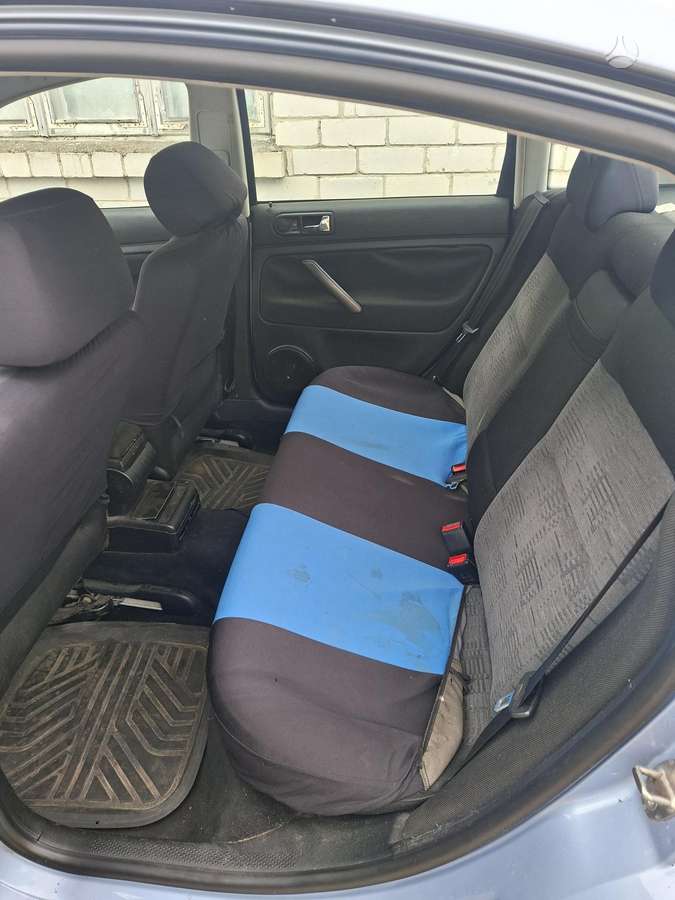 Volkswagen Passat - 7