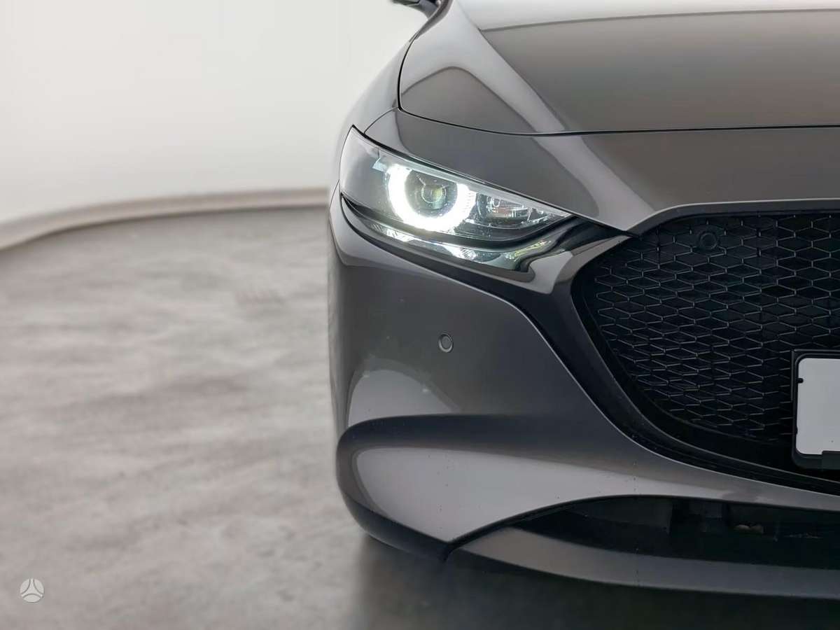 Mazda 3, 2.0 l., hatchback
