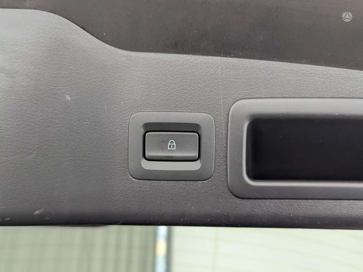 Mazda 3, 2.0 l., hatchback