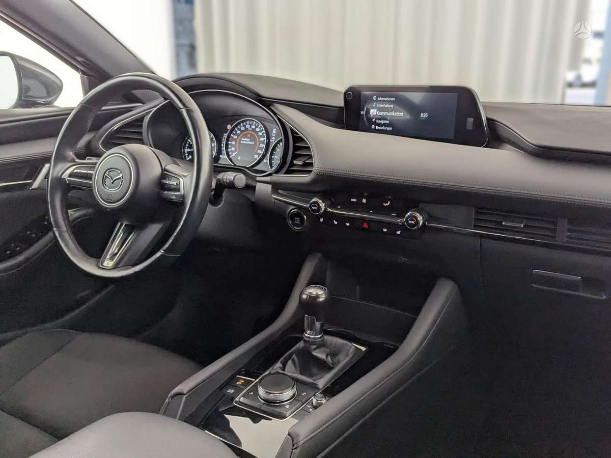 Mazda 3, 2.0 l., hatchback