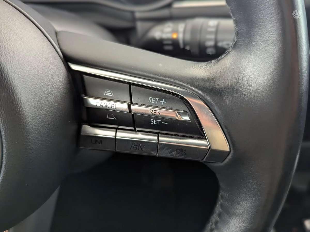 Mazda 3, 2.0 l., hatchback