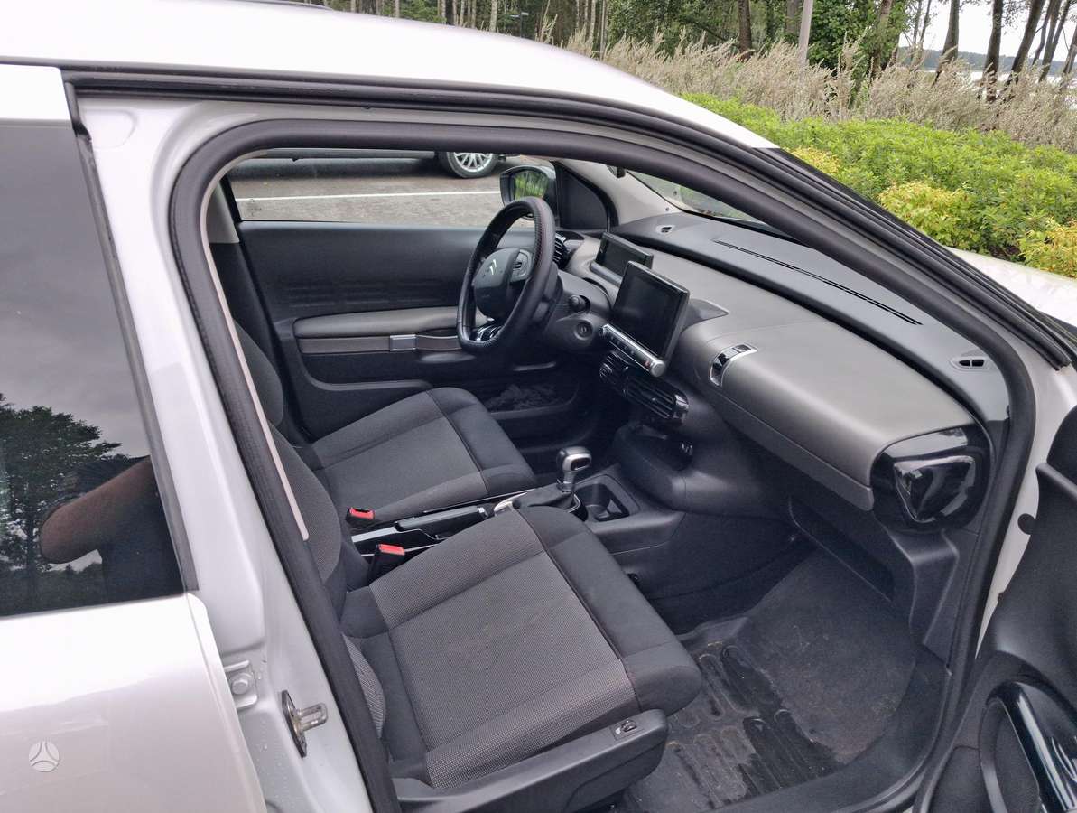 Citroen C4 Cactus, 1.2 l., hatchback